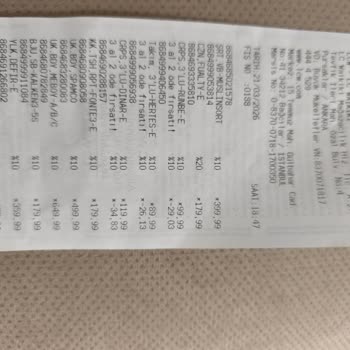 LCW Pursaklar Outlet'ta İlk Yıkamada Tişörtte Delik Ve Değişim Talebi