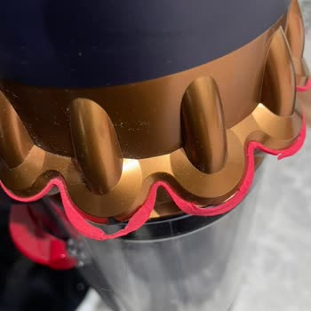Dyson Gen5 Süpürge Sürekli Arızalı, Çözüm Sunulmuyor