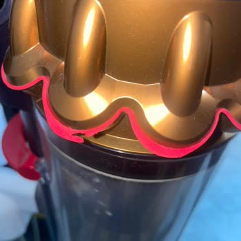 Dyson Gen5 Süpürge Sürekli Arızalı, Çözüm Sunulmuyor
