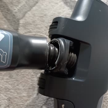 Garanti İçerisinde Kırılan Süpürge Başlığı Ücretsiz Değişim Talebim