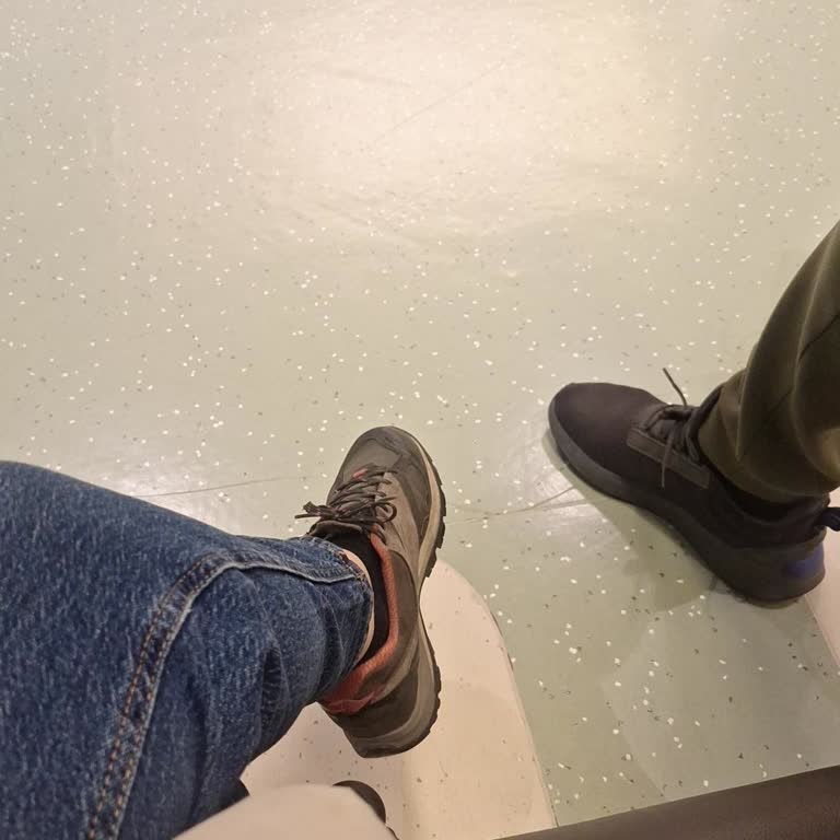 Gastroenterolojide 4 Saat Bekleme Ve Bilgilendirme Eksikliği