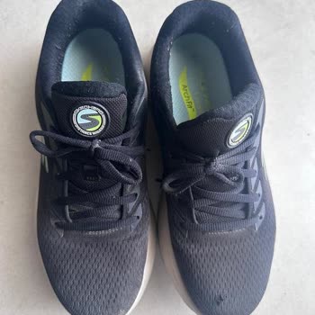 Az Kullanımda Delinen Skechers Ayakkabısı İçin Üretim Hatası İadesi Talebi