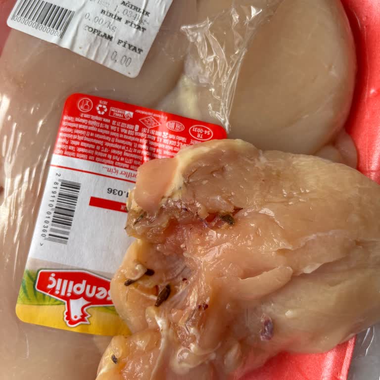 Sağlığı Tehdit Eden Bozuk Tavuk Ve Cevapsız Şikayet