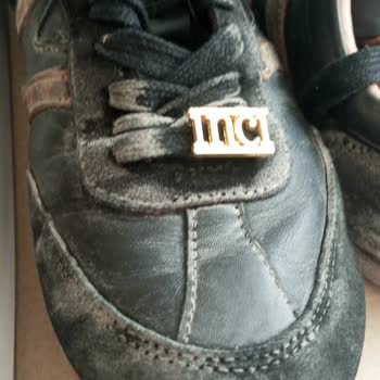 İlk Kullanımda Renk Solması Ve Boya Transferi Nedeniyle Ayıplı İnci Model Ayakkabı