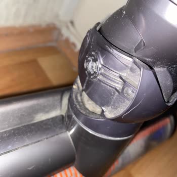 Dyson V15'te Garanti Sonrası Parça Kırılması Ve Müşteri Desteğinin Eksikliği