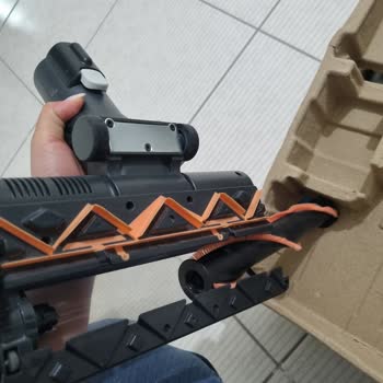 Sürekli Arıza Ve Hasarlı Ürün Teslimi Sonrası Mağaza Personelinin Kaba Tutumu