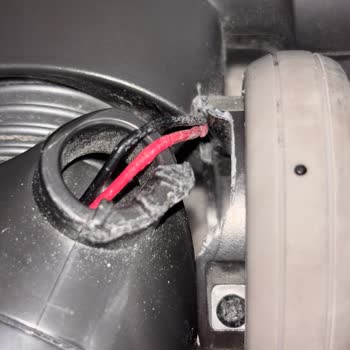 Arnica Solara Dikey Süpürge Başlığı Kırıldı, Garanti Kapsamı Dışında