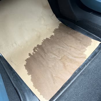 Sağ Kapıdan Su Sızması Ve Çözülmeyen Koku Sorunu: Araç İadesi Talebi