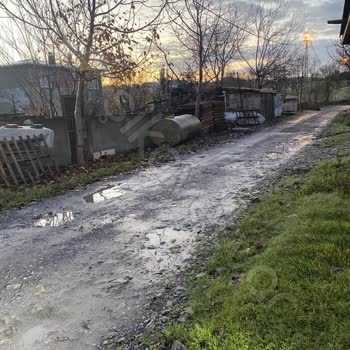 Destan Sokak'ta Çamur Ve Su Birikintileri Mahalleyi Tehlikeye Atıyor