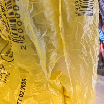 Şok Markette Yırtık Poşetler Nedeniyle İade Talebi