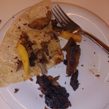 Köfteci Yusuf Halkalı Şubesinde Uzun Bekleme, İlgisiz Personel Ve Yanmış Döner