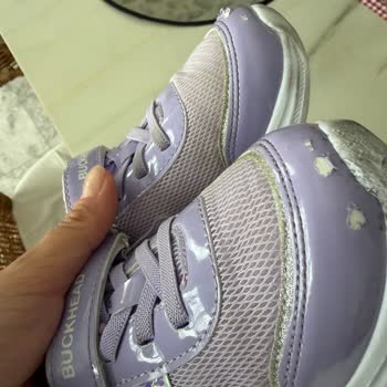 İlk Kullanımda Ayakkabı Ön Kısmı Soyuldu, Kalitesiz Ürün Şikayeti