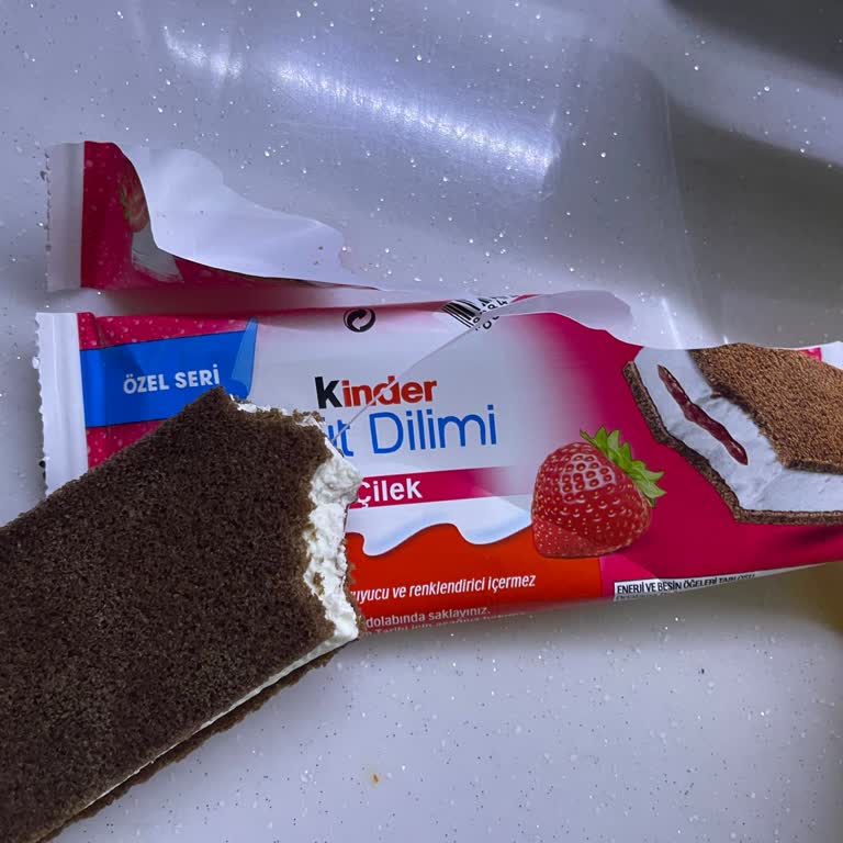 Şok Market’te Satılan Son Kullanma Tarihi Geçmiş Kinder Süt Dilimi Çocuğumu Tehlikeye Attı