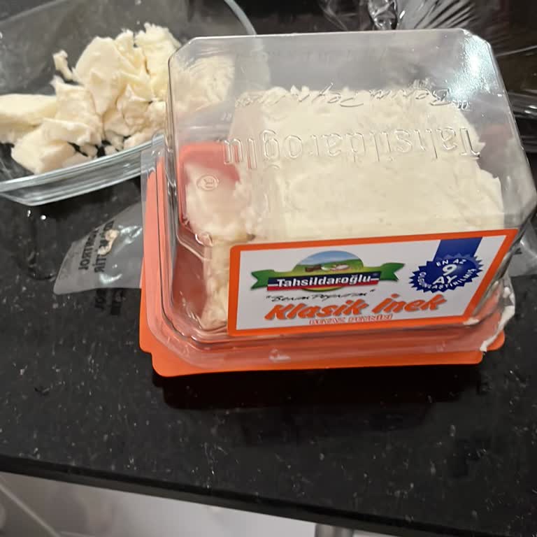 Bozulmuş Peynir Ve İade Talebi