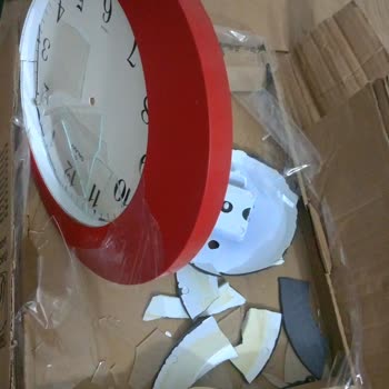 Aras Kargo Bingöl Şubesinde Kırık Kargo Ve Sorumluluk Reddi