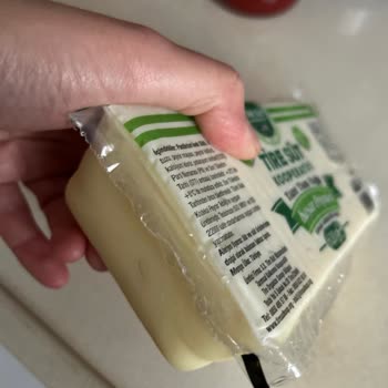 Kapalı Pakette Kıl Bulunan Kaşar Peyniri İçin İade Ve İnceleme Talebi