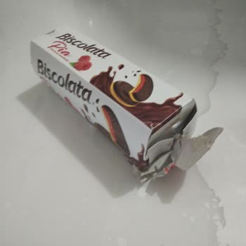 Migros Sanal Market’te Kurye Kapıyı Fırlattı, Ürünler Ezildi