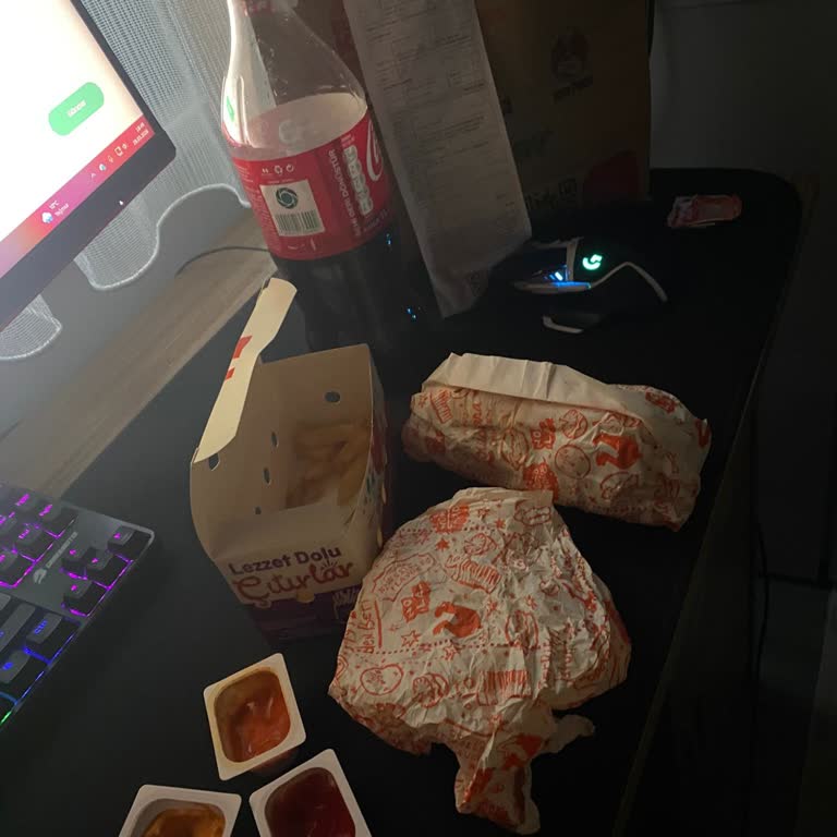 Eksik Tavukburger İçin Acil Destek Talebi