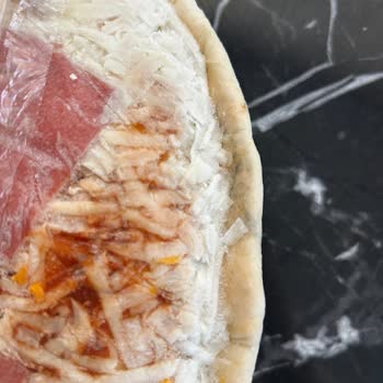 Migros Dondurulmuş Pizzada Küf: Gıda Güvenliği Riski