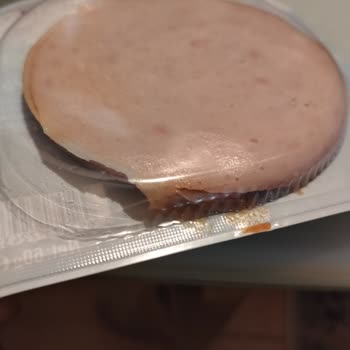 Namet Markasının Füme Hindi Ürününde Küflenme Ve Bozulma Şikayeti