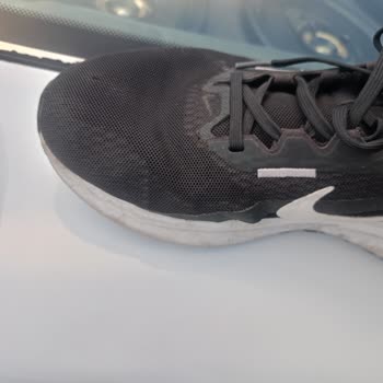 Nike Spor Ayakkabısında Erken İç Bükülme Ve Değişim Talebi