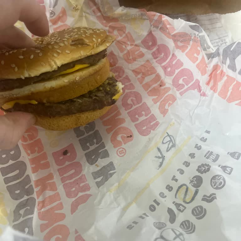 Çocuk Hamburgeri İçin Özel Siparişte Sürekli Yanlış Hazırlanma