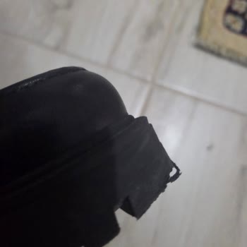 Derimod Botunun Tabanı Hızlıca Yüzülüp Dökülmeye Başladı Ve Değişim Talebim Reddedildi