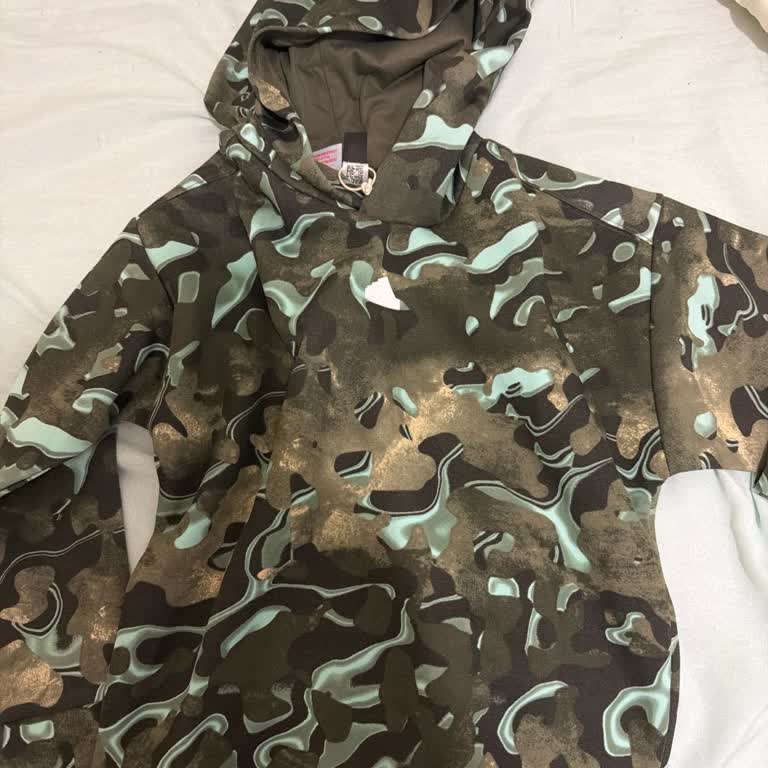 Adidas Online Siparişimde Terrex Montu Yerine Çocuk Sweatshirt Gönderildi