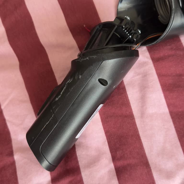 Philips SpeedPro Max Süpürge Sürekli Parça Kırılmaları, Değişim Talebi