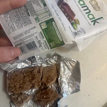 Nestle Damak Çikolatası Bozuk Tad Ve Renk Değişikliği