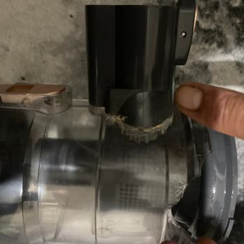 Pirantech ES92 Süpürge Toz Haznesi Kırıldı, Müşteri Hizmetlerine Ulaşılamıyor