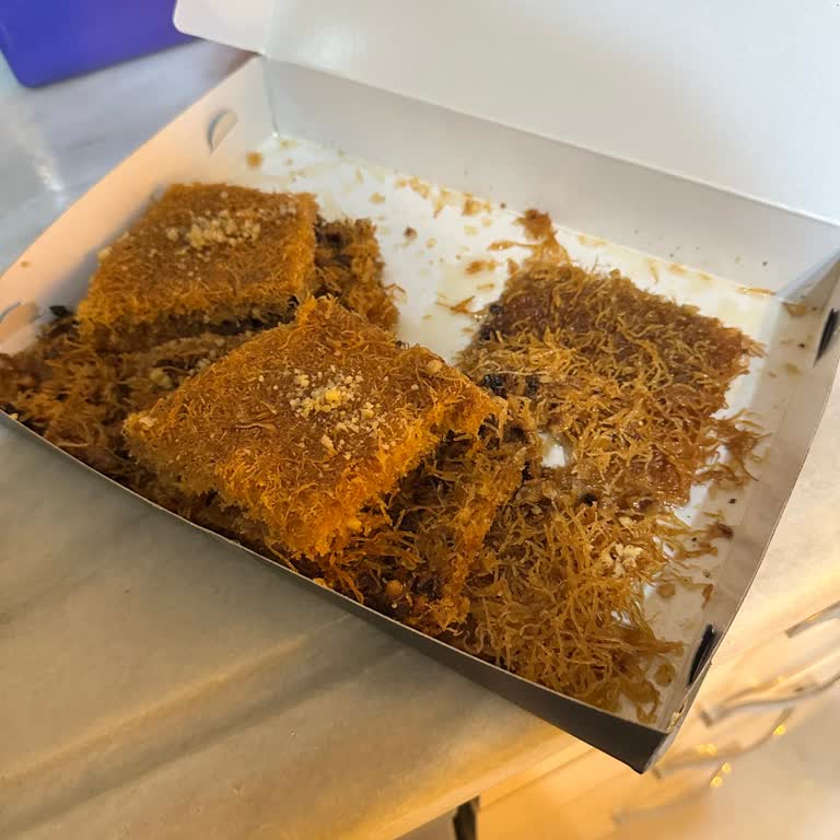 Yanlış Teslim Edilen Bozuk Baklava İçin Ücret İadesi Talebi