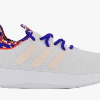 Dilsiz Ve Sert Boğazlı Adidas Kadın Ayakkabısı Giyilemez