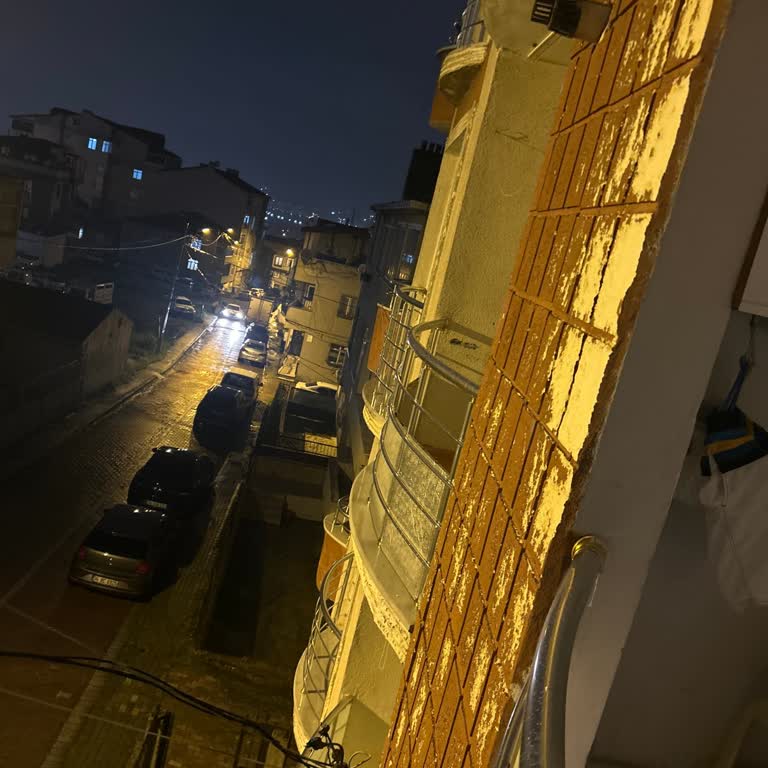 Avcılar'da 11 Saat Süren Elektrik Kesintisi Ve Acil Onarım Talebi