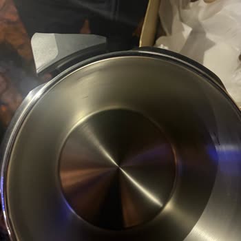 A101 Ekstra'da Eksik Garanti Belgeleri, Bandrol Ve Hasarlı Düdüklü Tencere