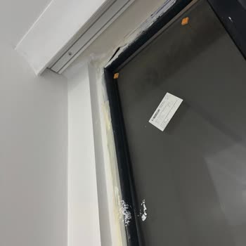 Momento Silan Aydan Boyasında Yetersiz Kapatıcılık Ve Renk Uyuşmazlığı