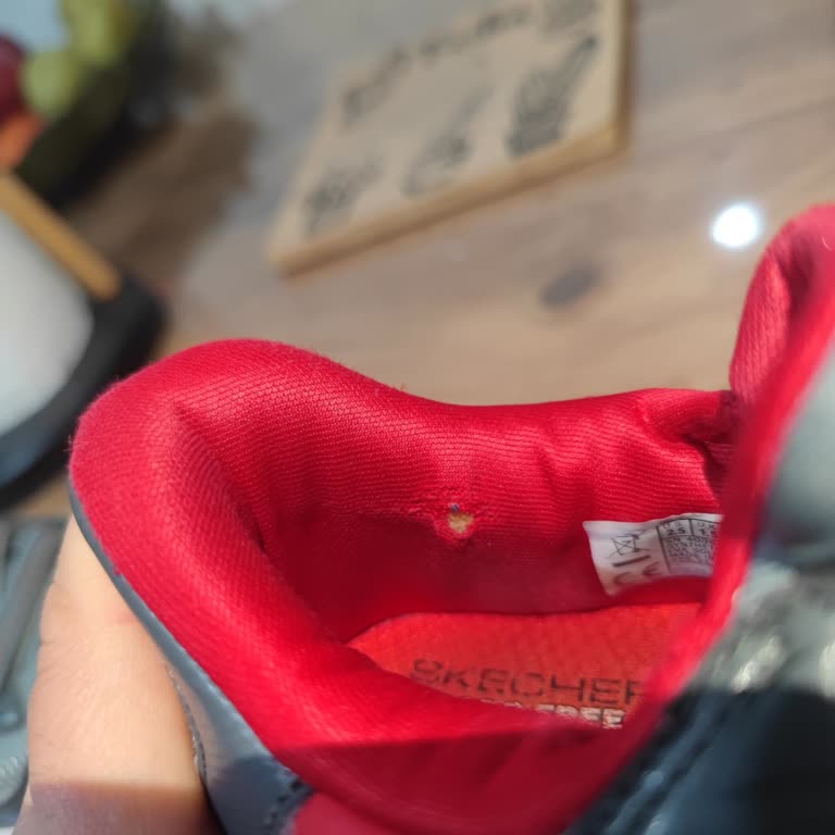 Skechers Çocuk Ayakkabısında Kısa Sürede İç Astar Ve Işık Bozulması, İade Reddi