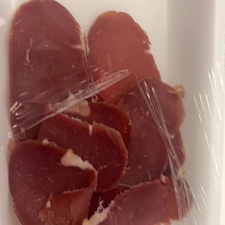 Migros Ataşehir Şubesinde Bozuk Kuru Et Ürünü Sağlık Riski Ve İade Talebi