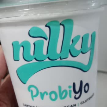 Migros'tan Nilky Hindistan Cevizi Yoğurdunda Kırmızılıklar Ve Sağlık Endişesi