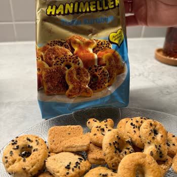 Ülker Hanımeller Tuzlu Kurabiye Görsel Ve Ürün Uyumsuzluğu Nedeniyle Güven Sarsıldı