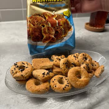 Ülker Hanımeller Tuzlu Kurabiye Görsel Ve Ürün Uyumsuzluğu Nedeniyle Güven Sarsıldı