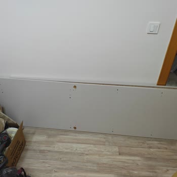 Alfemo Karabağlar’da Kırık Gardırop Ve Teslim Edilmeyen Zigon Sehpa