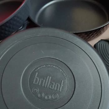 Trendyol Gönderilen Tava Görseldeki Model Ve Renkle Alakalı Değil