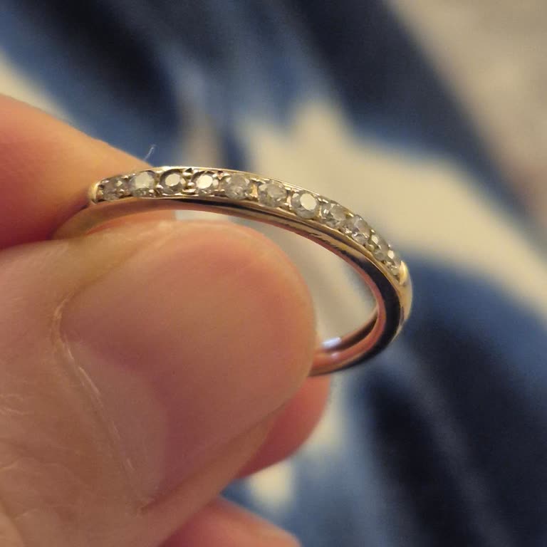 Rengi Beyaza Dönen Alyansım Ve Mağaza Sorumluluk Reddi