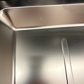 İç Kapağında Dalga Lekeleri Olan Bulaşık Makinesi Değişim Talebi