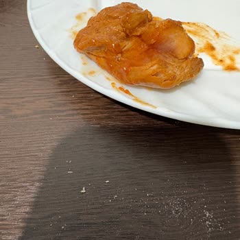 BİM Şubesinde Çiğ Tavuk Ürünü Satışı Tüketici Sağlığını Tehlikeye Atıyor