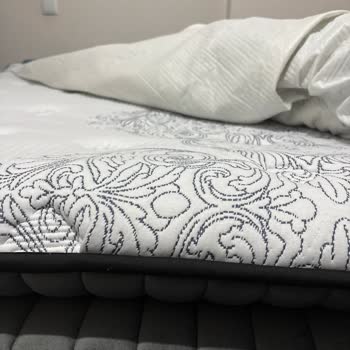 Fluffy Model Yatak Çökmesi Ve Bel Ağrısı, Yetkili Mağazadan Cevap Yok