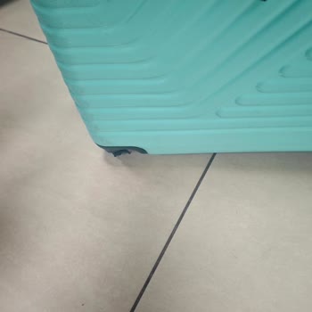 Kırılan Valiz İçin 2.000 TL Tazminat Ve Yeniden Değişim Talebi