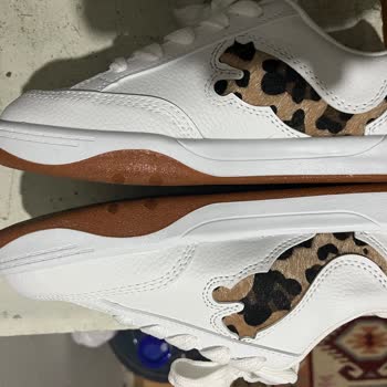 Yanlış Numara Ayakkabı, Haksız 300 TL Ücret Talebi Ve İlgisiz Müşteri Hizmeti