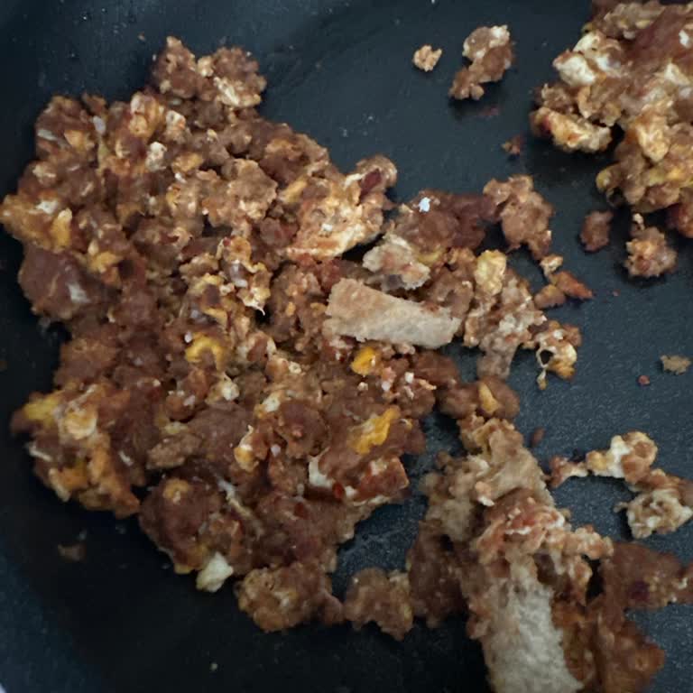 Emin Kıyma İçinde Kemik Parçaları Çıktı